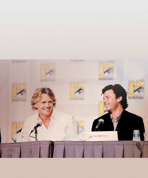  John Schneider and Tom Welling at Comic Con
