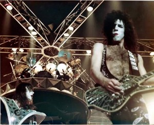  吻乐队（Kiss） ~Fresno, California...November 27, 1979 (Dynasty Tour)