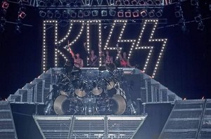  吻乐队（Kiss） ~Milwaukee, Wisconsin...December 30, 1984 (Animalize Tour)