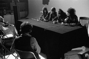  キッス (NYC) April 9, 1976 (Destroyer 写真 Session-Press Conference Mothers Studio)