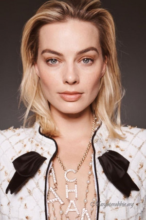 Margot Robbie - Elle France Photoshoot - 2019