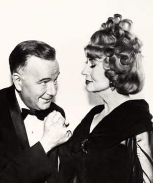 Maurice Evans and Agnes Moorehead