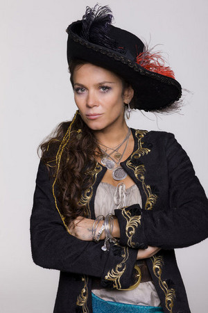  Neverland (2011) Portrait - Anna Friel as Elizabeth Bonny