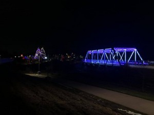  The 鸭 Creek Bridgeway is lit for the 2019 holiday season — Oneida Indian Reservation -Wisconsin