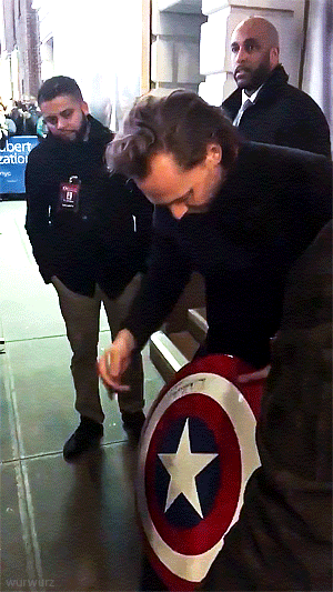  Tom Hiddleston, signing Captain America's Shield - Betrayal Broadway - Stage door