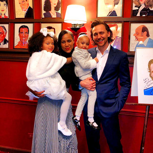 Tom Hiddleston with Zawe Ashton and their onstage daughters at Sardi’s in NYC on December 5, 2019 