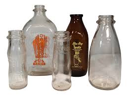  Vintage Glass leite Bottles