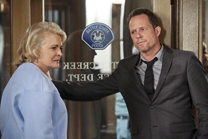  1x07 - Mama's Boy - Constance and Russ