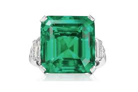 Esmeralda Rockefeller Diamond Ring