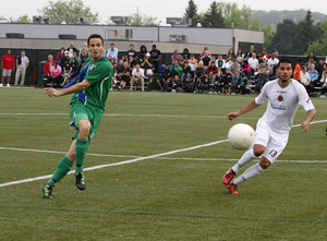  French Player Gregoire Akcelrod with Mississauga Eagles