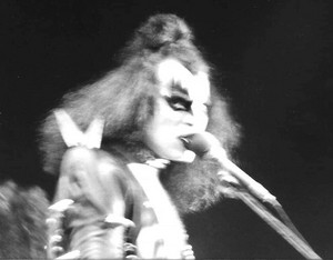  Gene ~Mt. Pleasant, Michigan...January 30, 1976 (Alive Tour)