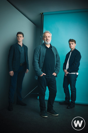  George MacKay, Dean-Charles Chapman and Sam Mendes - The заворачивать, обертывание Photoshoot - 2019