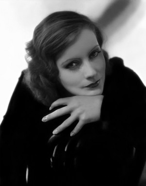  Greta Garbo ~ 1928