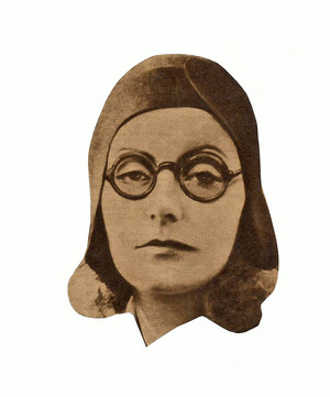 Greta Garbo Clipping in Glasses