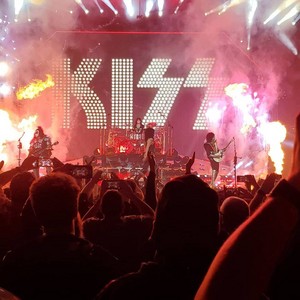  吻乐队（Kiss） ~Bakersfield, California...March 2, 2020 (End of the Road Tour)