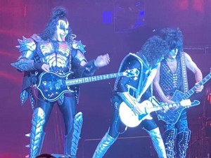  吻乐队（Kiss） ~Bakersfield, California...March 2, 2020 (End of the Road Tour)