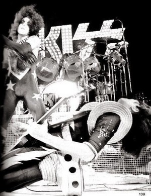 KISS ~Detroit, Michigan...January 26, 1976 (Cobo Hall - ALIVE Tour) 