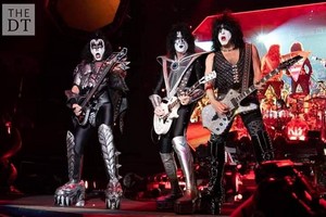  吻乐队（Kiss） ~Lubbock, Texas...March 10, 2020 (End of the Road Tour)