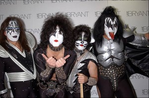  吻乐队（Kiss） ~Mahattan, New York...February 5, 2002 (Lane Bryant Fashion Show)