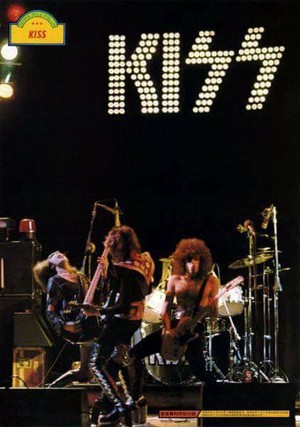  kiss (NYC) March 21, 1975 (Dressed To Kill Tour-Beacon Theatre)