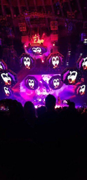  吻乐队（Kiss） ~Oakland, California...March 6, 2020 (End of the Road Tour)