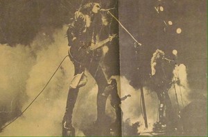  baciare ~Portland, Oregon...February 11, 1976 (Alive Tour)