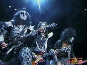  吻乐队（Kiss） ~Reno, Nevada...March 25, 2000 (Farewell Tour)