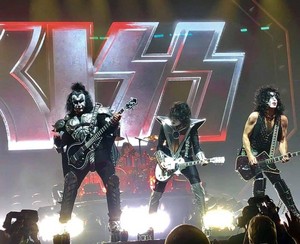  吻乐队（Kiss） ~Sacramento, California...February 9, 2019 (End of the Road Tour)