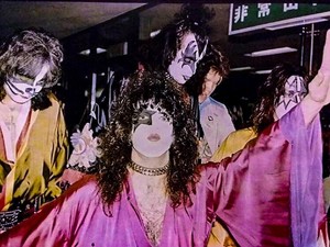  KISS ~Tokyo, Japan...March 18, 1977