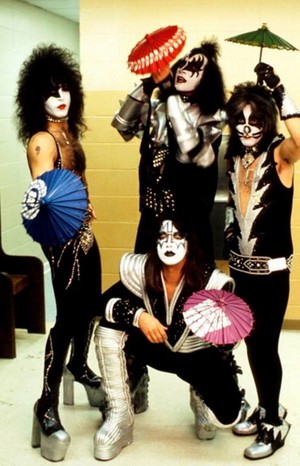  KISS ~Uniondale, New York...February 21, 1977 (Rock and Roll Over Tour)