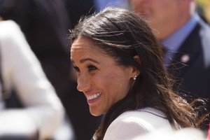  Meghan ~ Visit to Cheshire with 퀸 (2018)