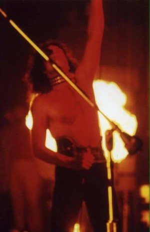  Paul (NYC) March 21, 1975 (Dressed To Kill Tour-Beacon Theatre)