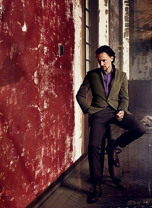  Spring Style cuplikan with Tom Hiddleston for Esquire, January 2012 ubah