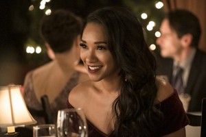 The Flash - Episode 6.11 - Love is a Battlefield - Promo Pics