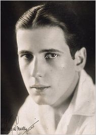 Young Humphrey Bogart