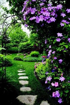  paradisial garden 🌷🌻🌹🌸
