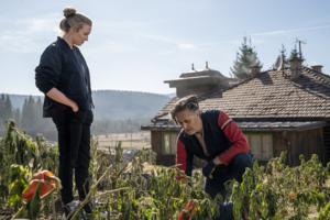  3x05 - Are Ты From Pinner - Villanelle