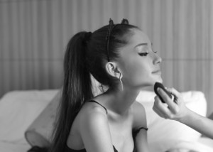  Ariana (2015)