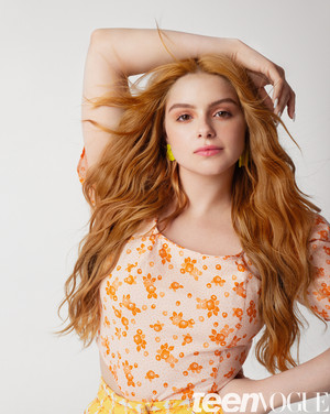  Ariel Winter - Teen Vogue Photoshoot - 2020