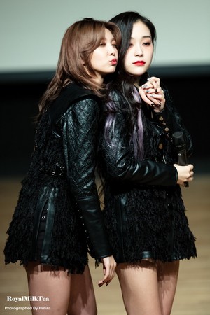 Dami and Gahyeon