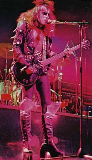  Gene ~Amsterdam, Netherlands...May 23, 1976 (Spirit of '76-Destroyer Tour)