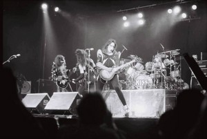  baciare ~Amsterdam, Netherlands...May 23, 1976 (Spirit of '76-Destroyer Tour)