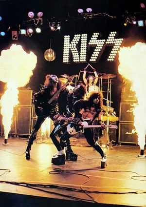  Kiss ~Detroit, Michigan...May 14-15, 1975 (Alive! photo shoot) Fin Costello