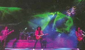  吻乐队（Kiss） ~Lubbock, Texas...May 4, 1990 (Hot in the Shade Tour)