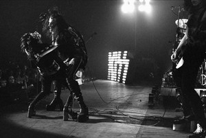  吻乐队（Kiss） ~Pittsburgh, Pennsylvania...April 15, 1975 (Stanley Theater)