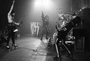  吻乐队（Kiss） ~Pittsburgh, Pennsylvania...April 15, 1975 (Stanley Theater)