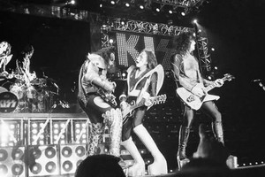  Kiss ~Toledo, Ohio...May 9, 2000 (Farewell Tour)