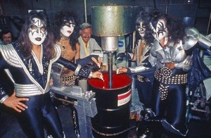  KISS and Stan Lee ~Depew, New York...May 25, 1977 (Borden Chemical Company)