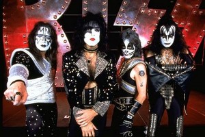  Kiss ~press conference board the U.S.S. Intrepid...April 16, 1996 (anchored in NYC)