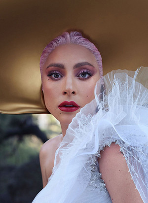  Lady Gaga photographed سے طرف کی Nathaniel Goldberg for InStyle Magazine (May 2020)
